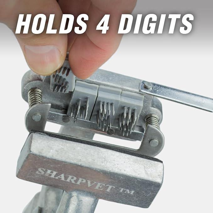 BOCCS Pro Livestock Tattoo Kit has standard pliers that hold 4 digits at a time
